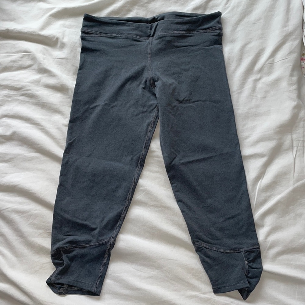 Nuu Muu Knee Length Leggings